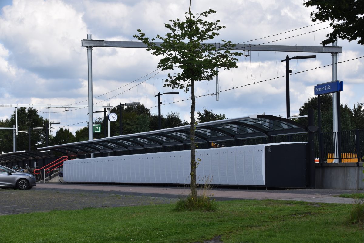 Station Zuid Emmen, Stations